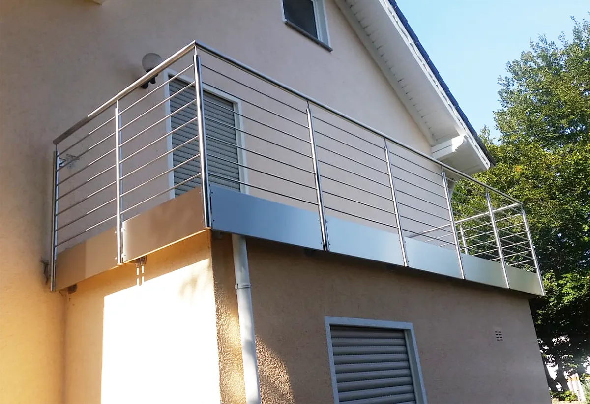 metallbau-balkon-hann-metallbalkon-kaufen
