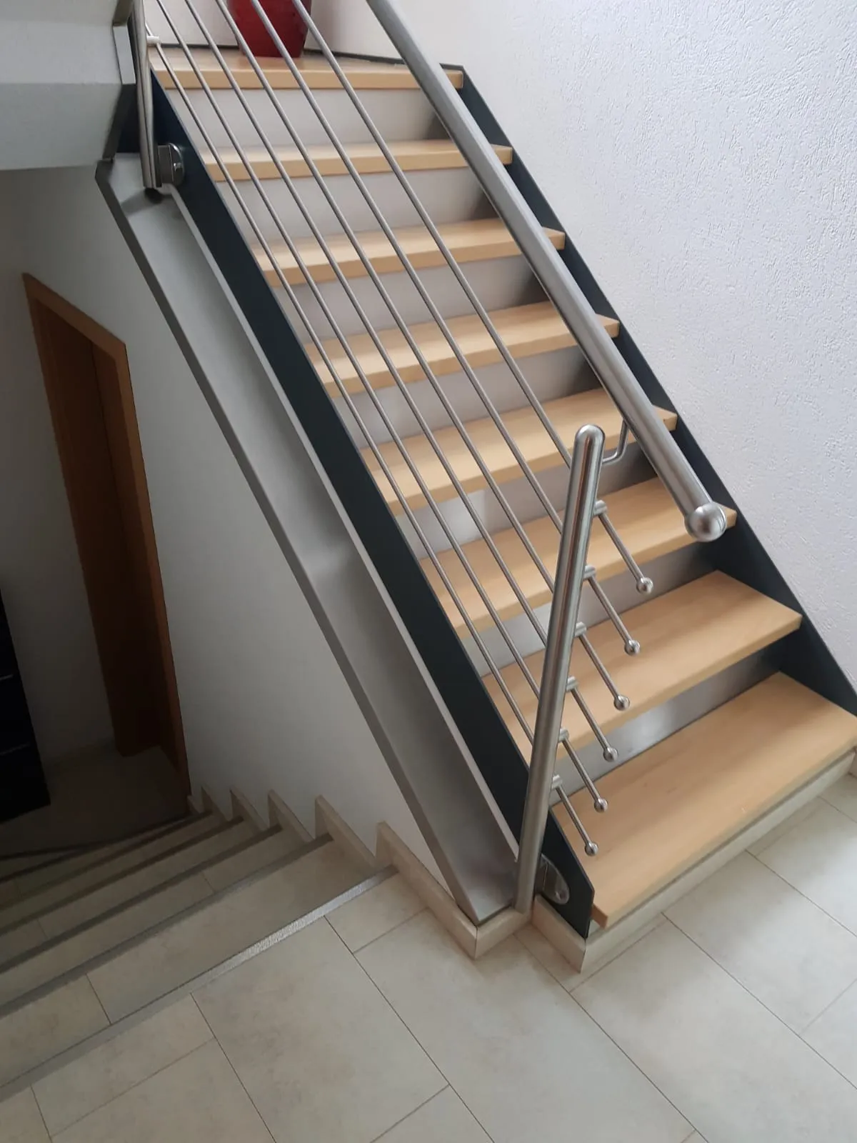 treppengelaender-gelaender-kaufen-metallgelaender-hann