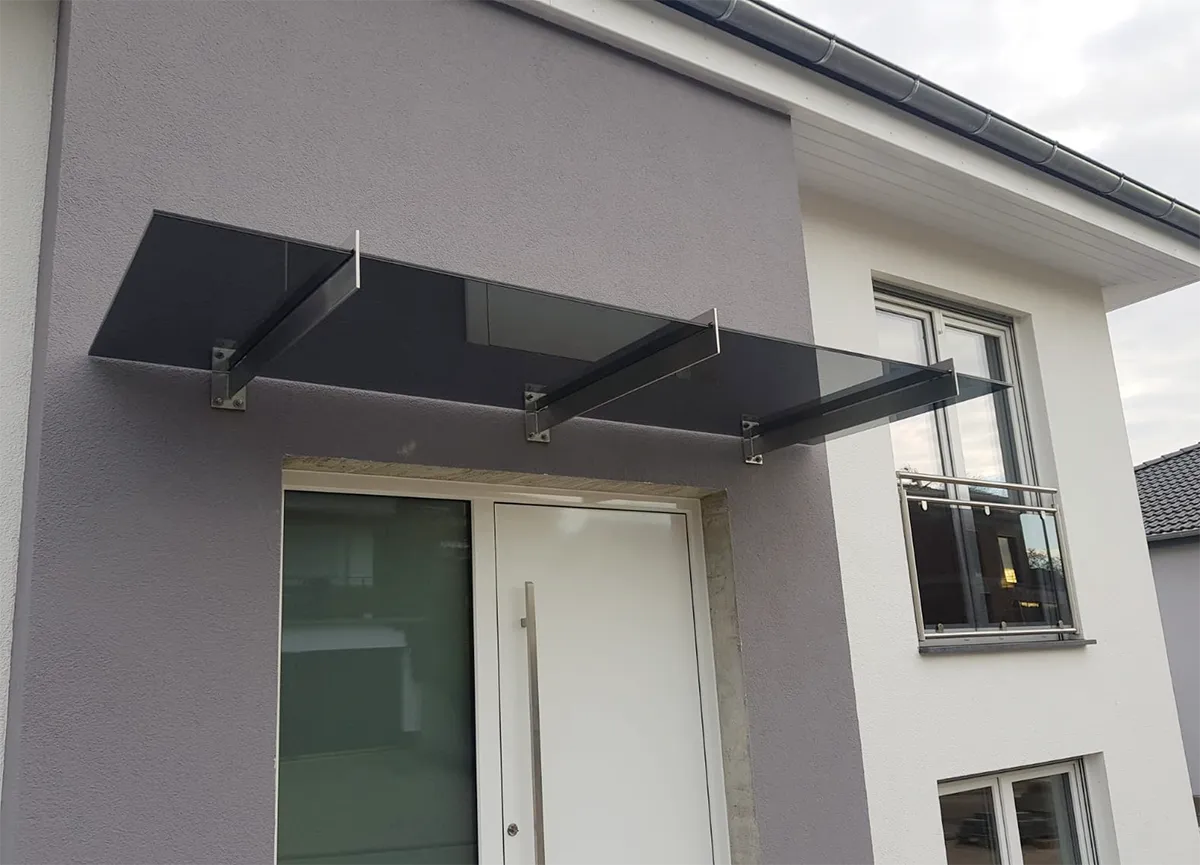 vordach-kaufen-metall-glas-hann