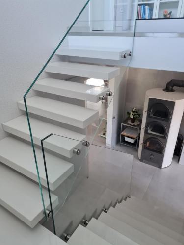 Glasgeländer1